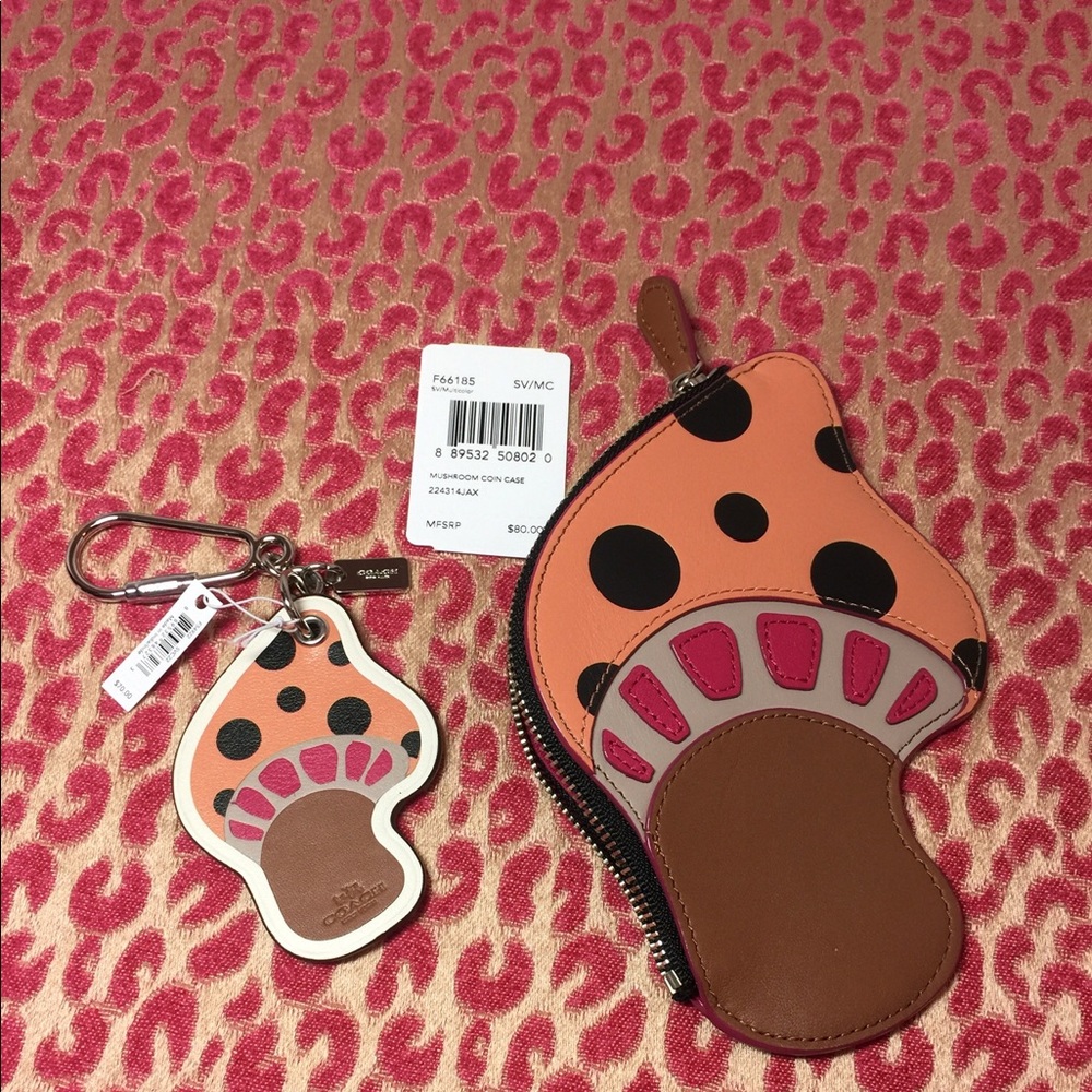 🟣 2 COACH MUSHROOM COIN PURSE BAG & KEY FOB. This listing is for 2 items. - Picture 3 of 8